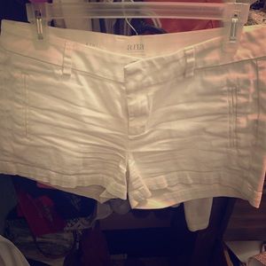 Ana size 4 white chino short 3”